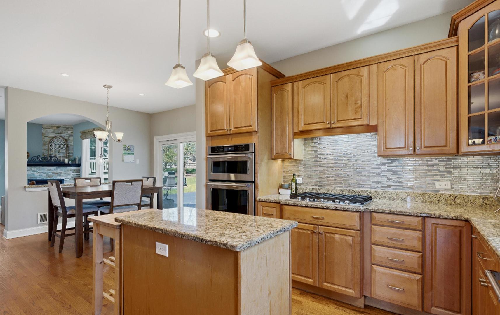 1231 S Ardmore Avenue, Villa Park, IL 60181