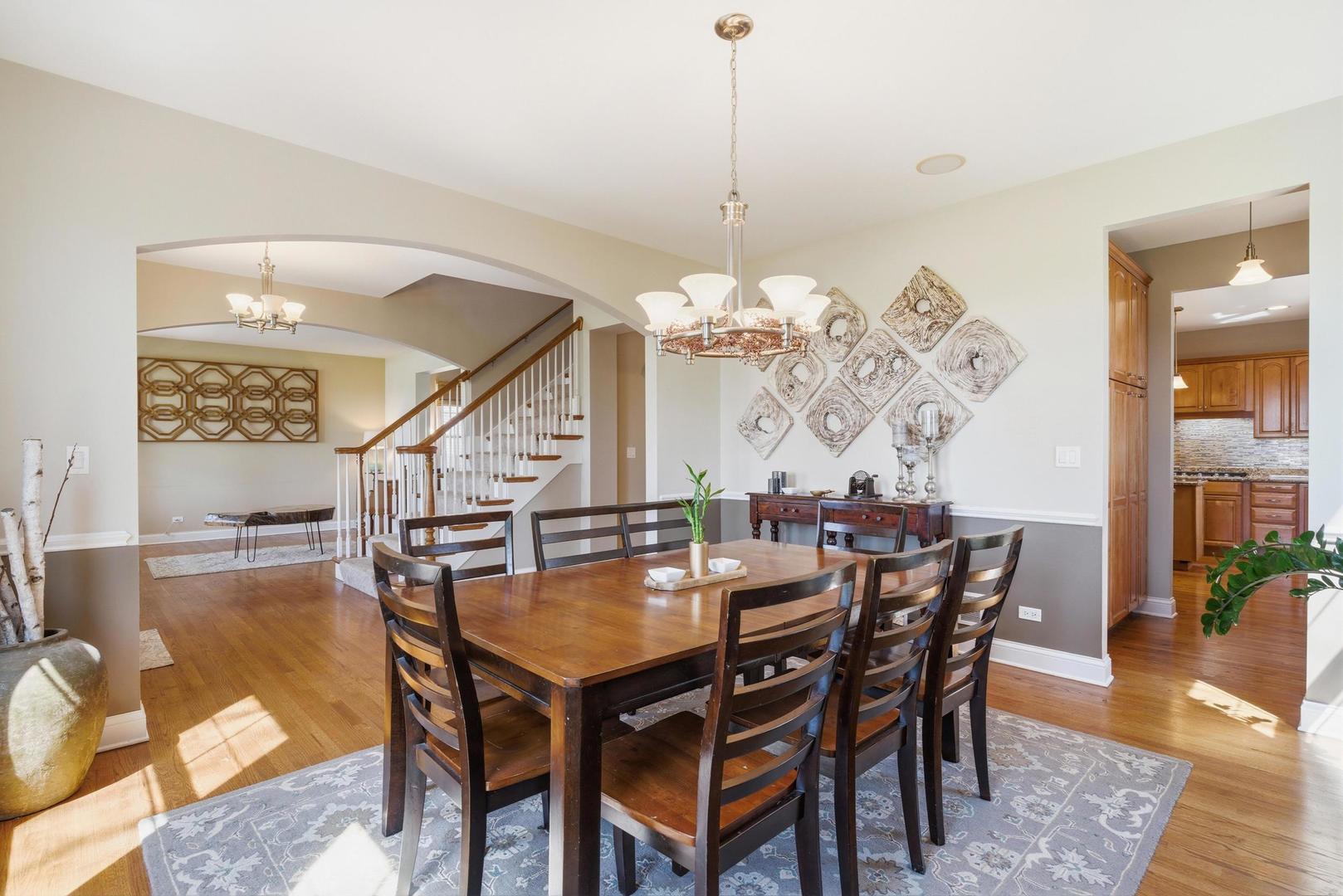 1231 S Ardmore Avenue, Villa Park, IL 60181