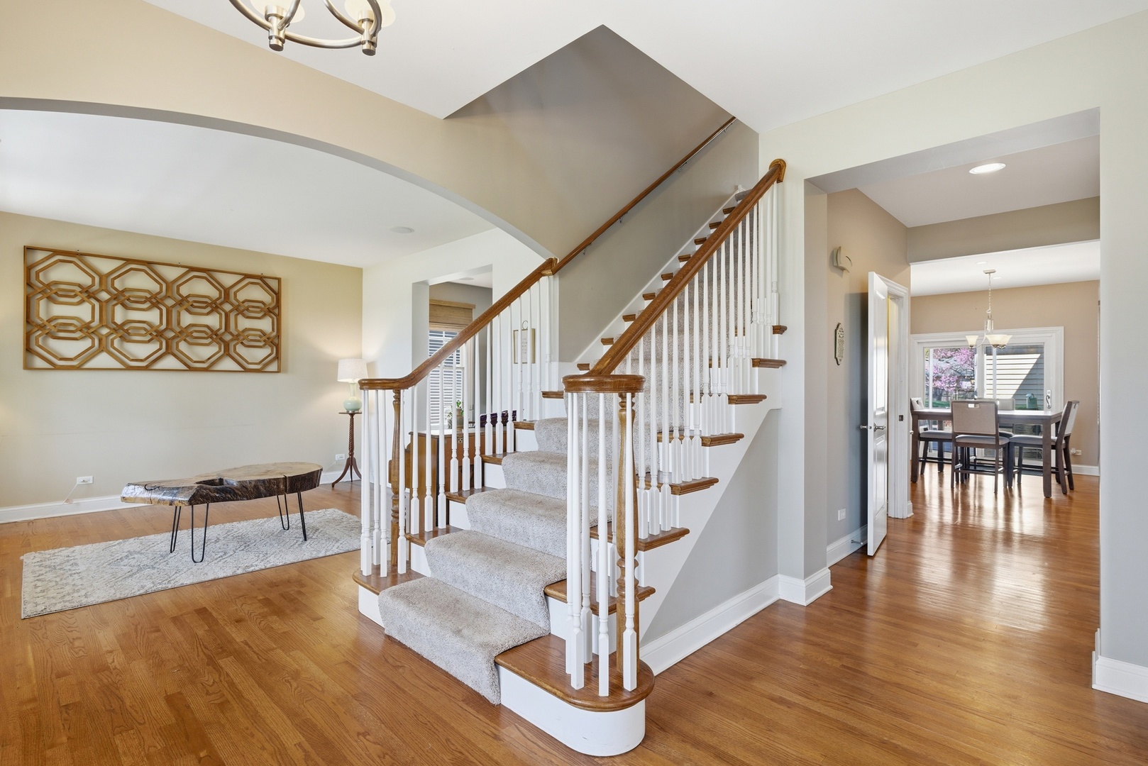 1231 S Ardmore Avenue, Villa Park, IL 60181