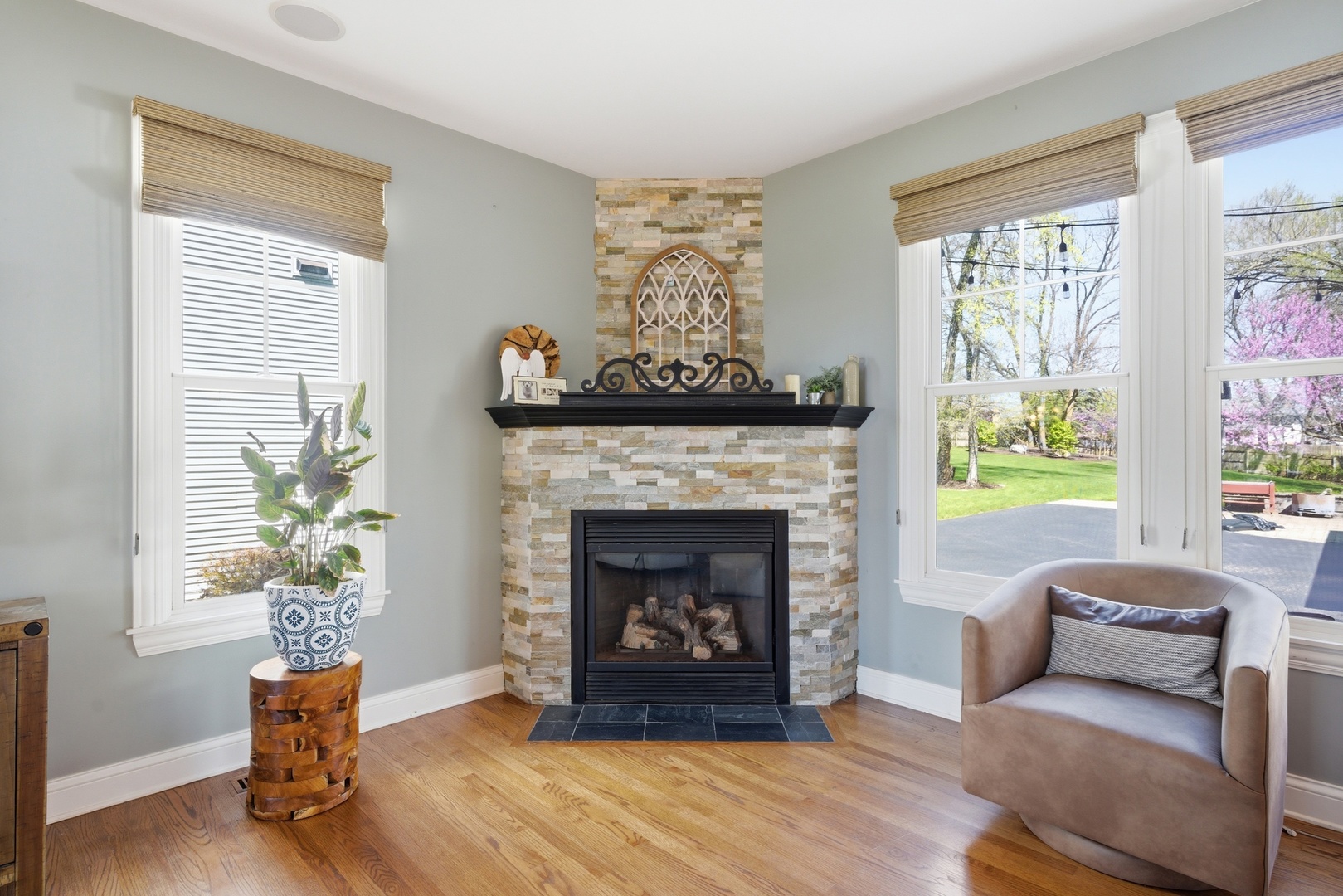 1231 S Ardmore Avenue, Villa Park, IL 60181