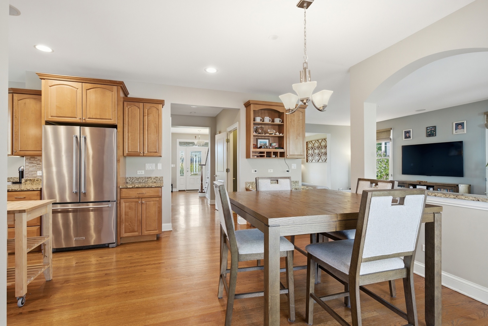 1231 S Ardmore Avenue, Villa Park, IL 60181