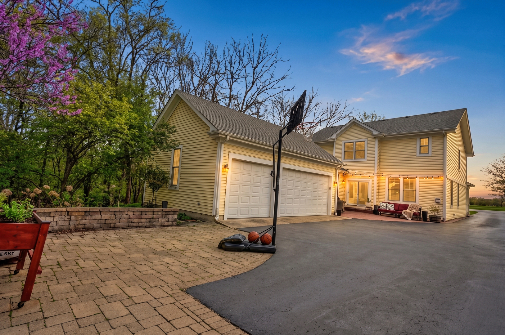 1231 S Ardmore Avenue, Villa Park, IL 60181