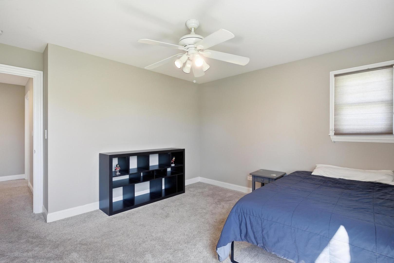 1231 S Ardmore Avenue, Villa Park, IL 60181