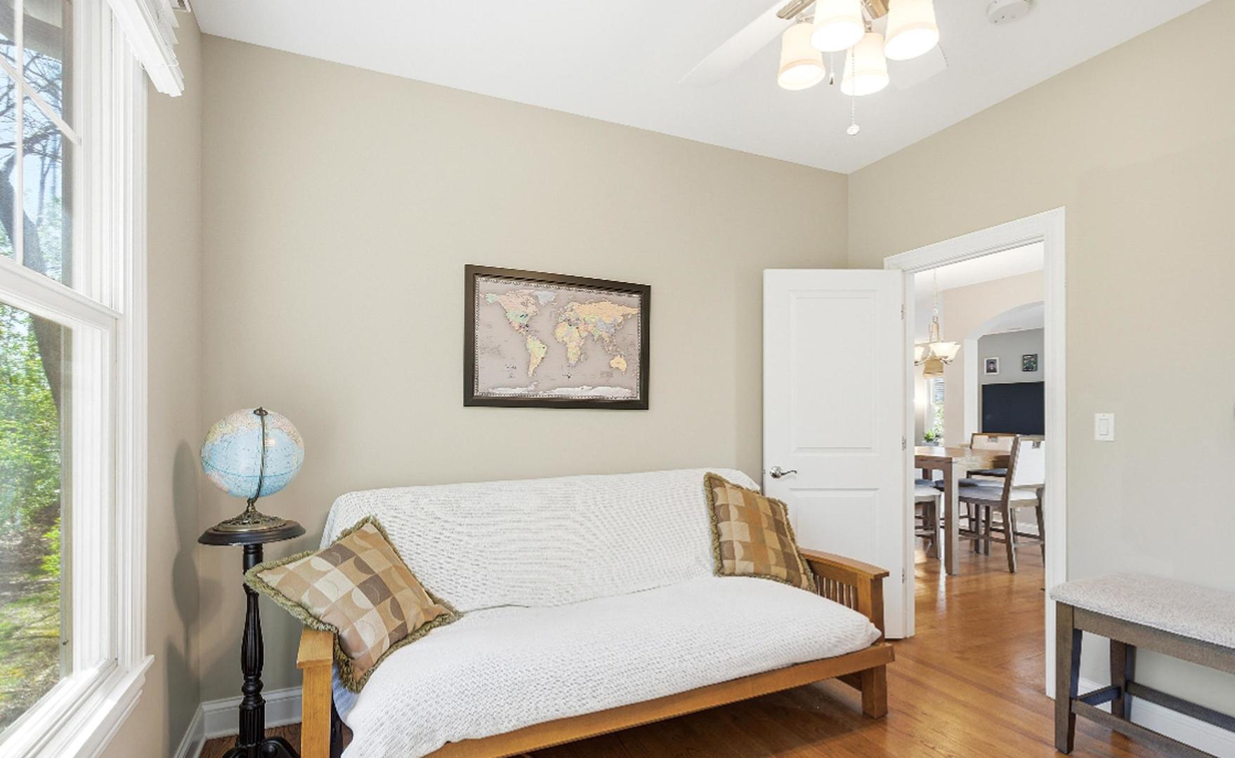 1231 S Ardmore Avenue, Villa Park, IL 60181