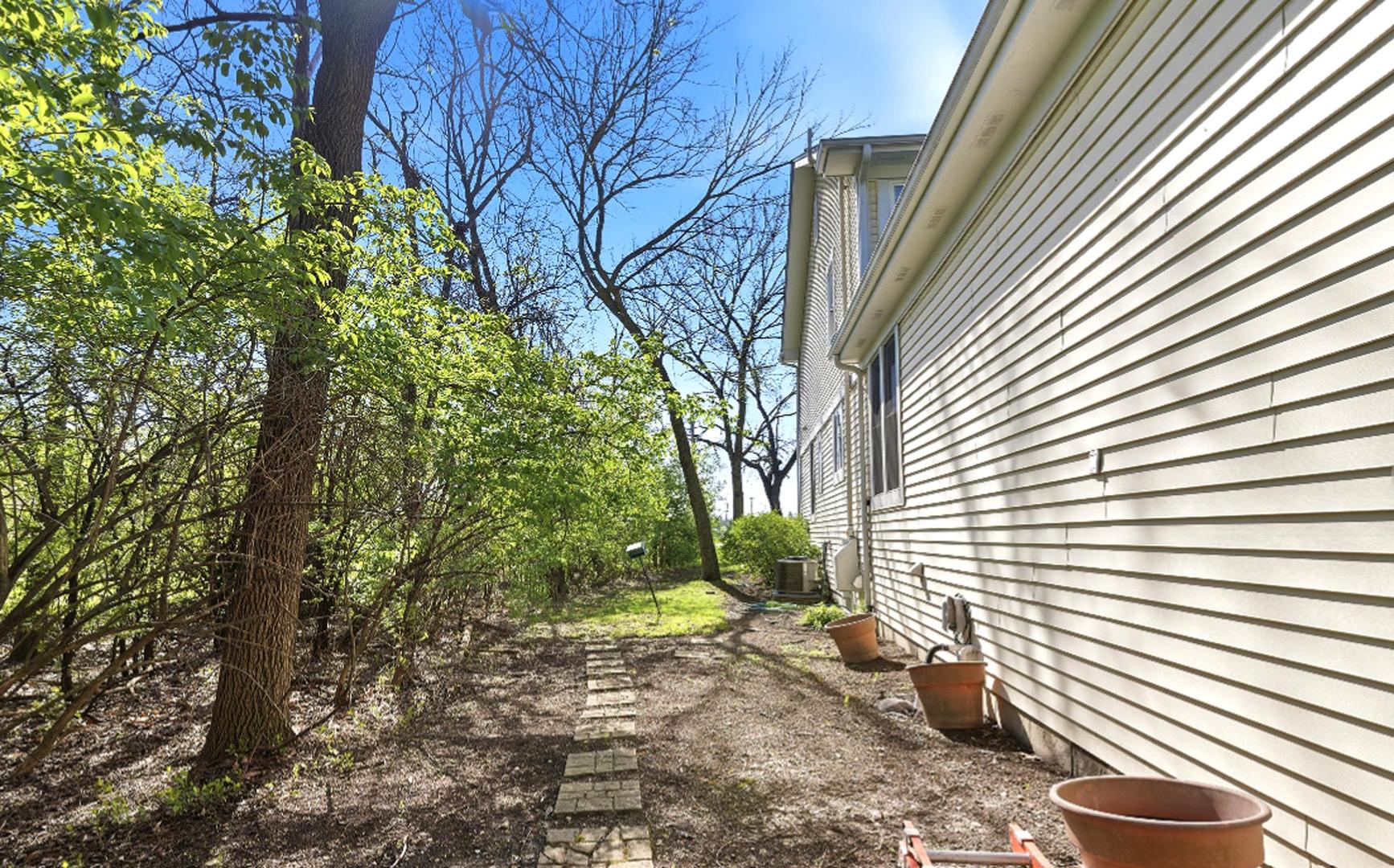 1231 S Ardmore Avenue, Villa Park, IL 60181