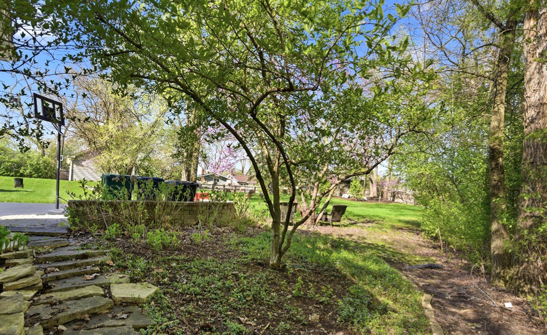 1231 S Ardmore Avenue, Villa Park, IL 60181