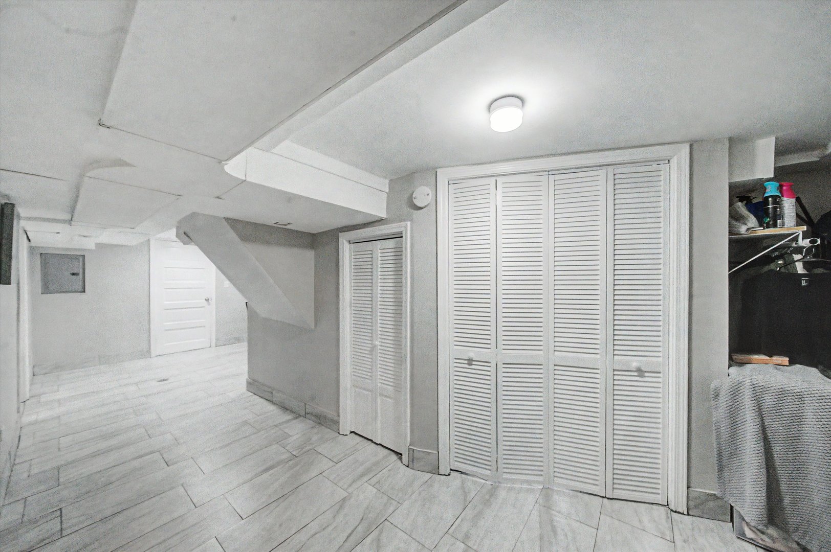 7124 W Belden Avenue, Chicago, IL 60707