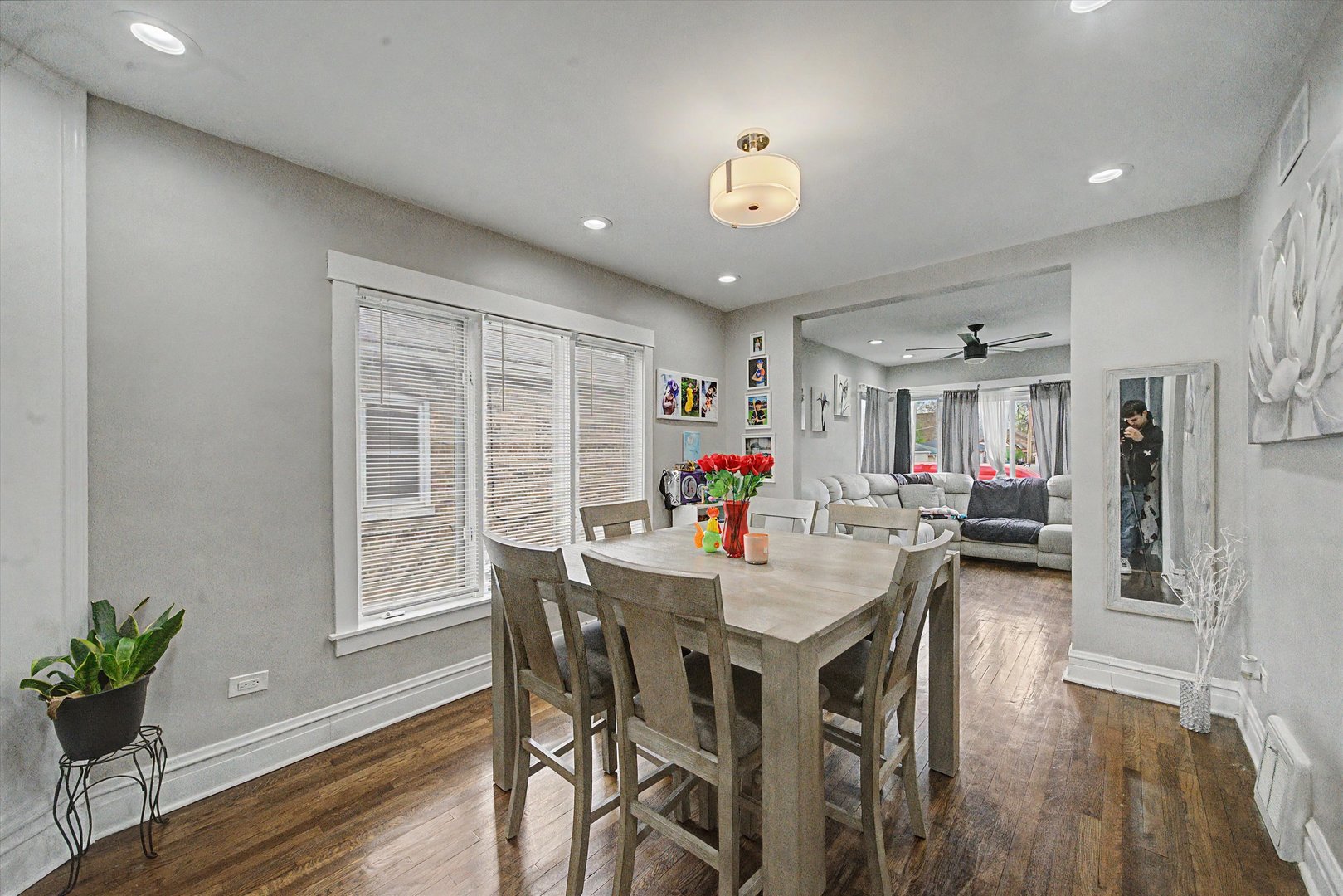 7124 W Belden Avenue, Chicago, IL 60707