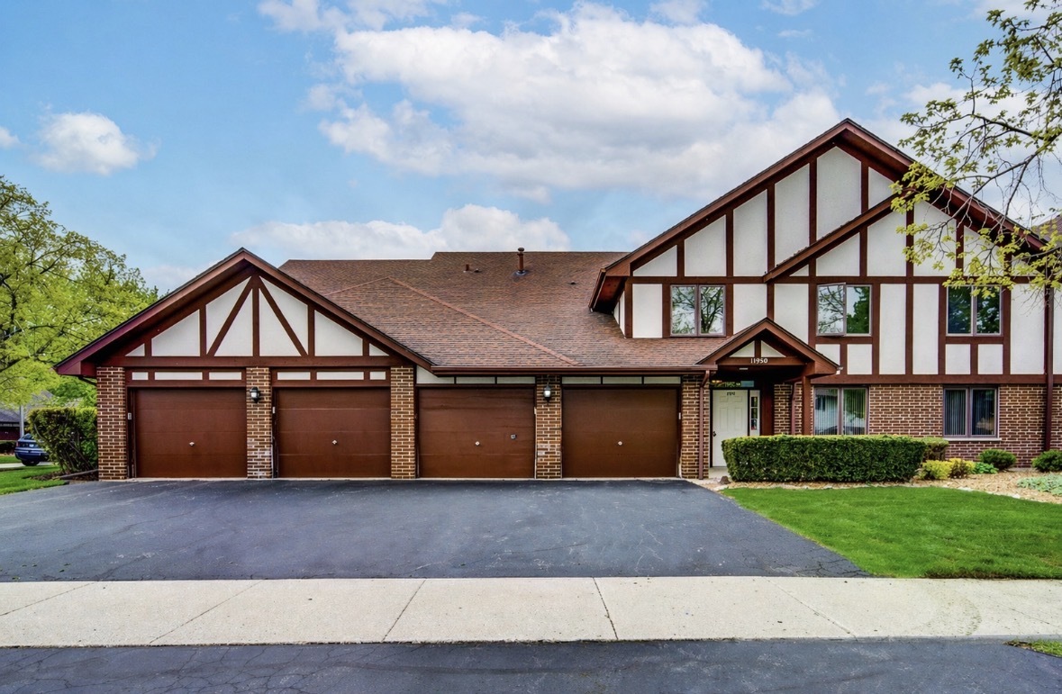 17960 66th Court #1N, Tinley Park, IL 60477