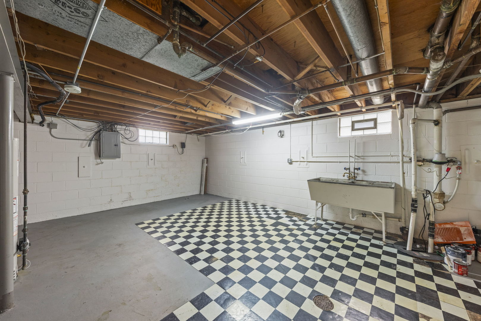 17908 Lorenz Avenue, Lansing, IL 60438