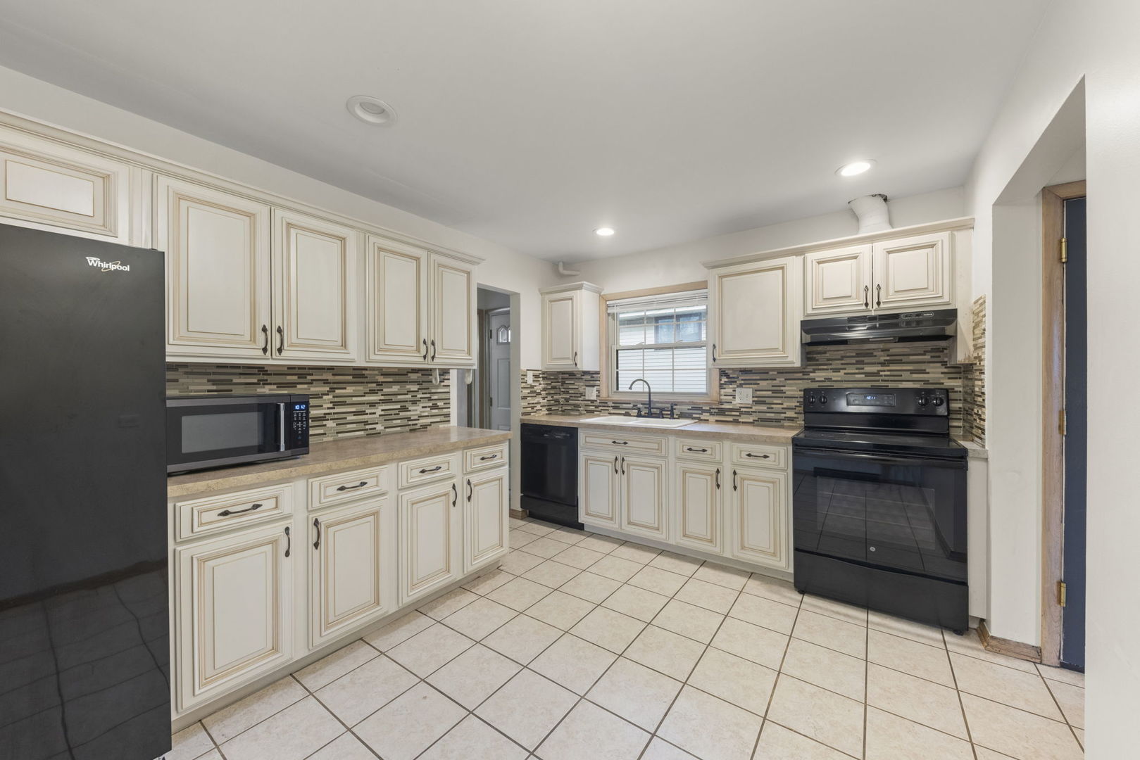 17908 Lorenz Avenue, Lansing, IL 60438