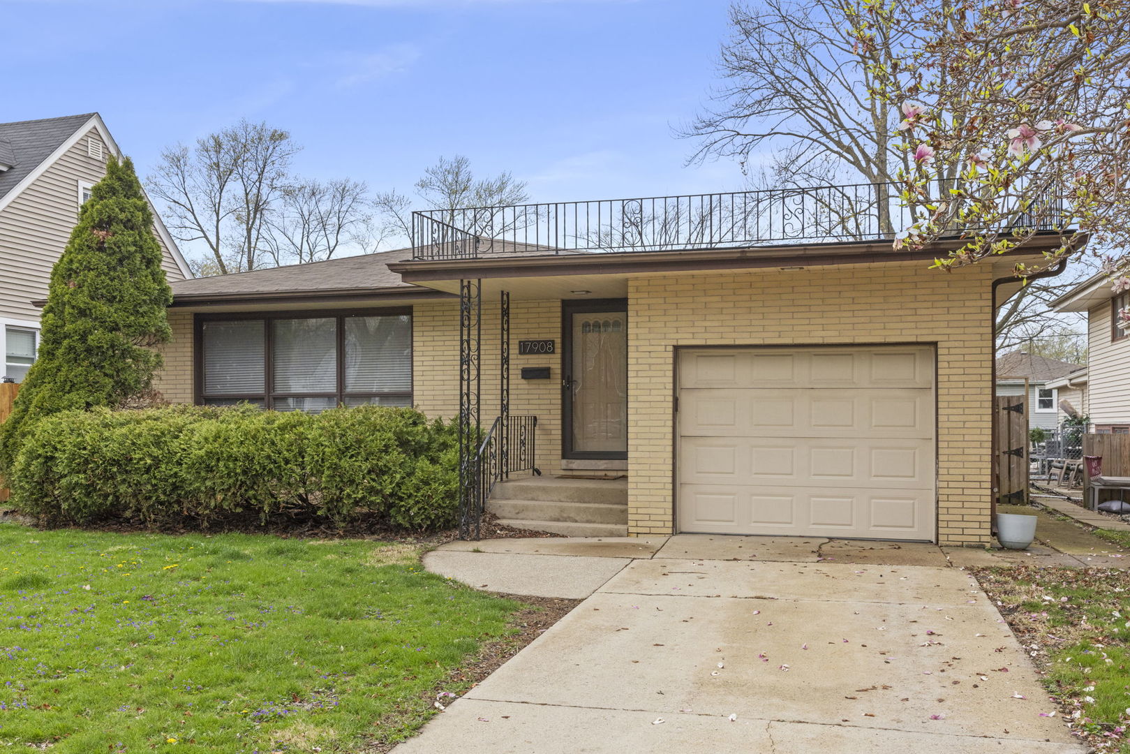 17908 Lorenz Avenue, Lansing, IL 60438