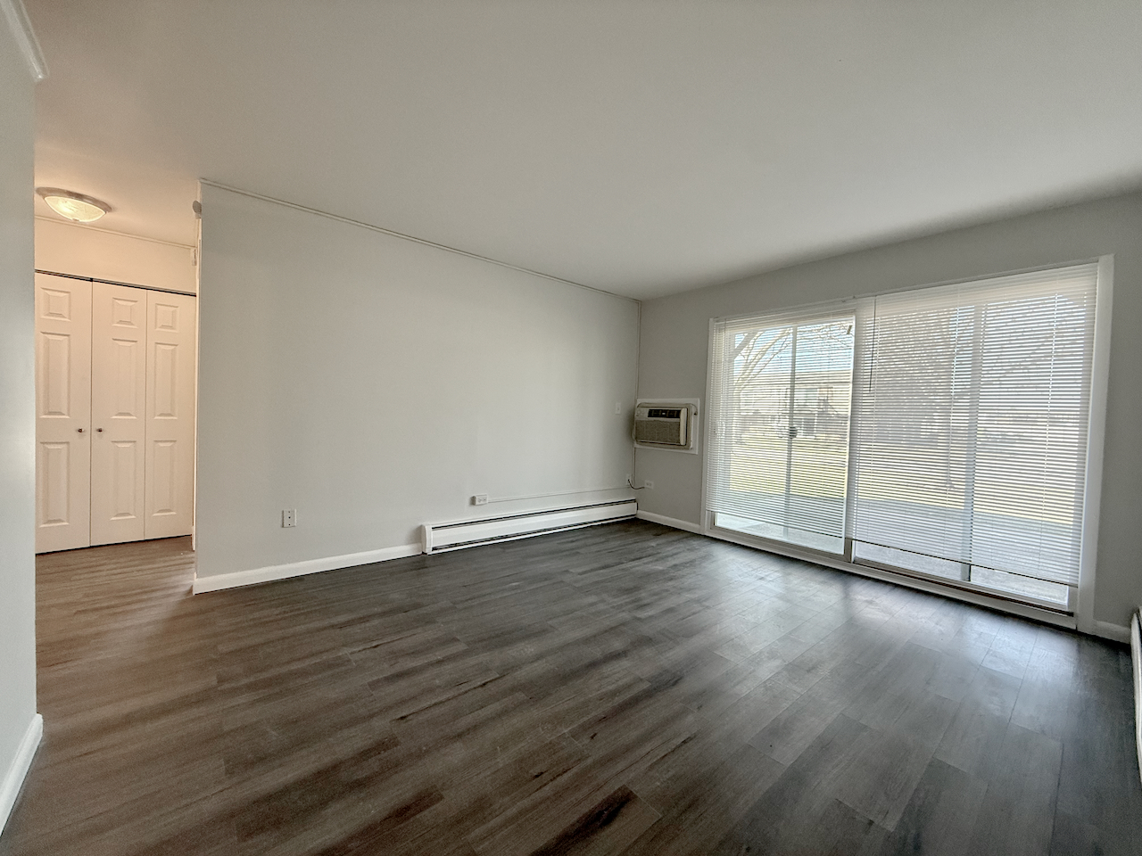 337 N Carter Street #102, Palatine, IL 60067