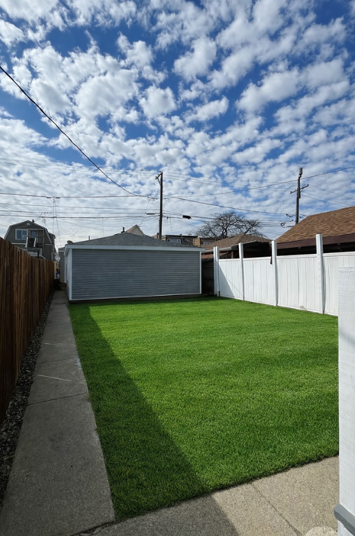 3647 W 57th Place, Chicago, IL 60629