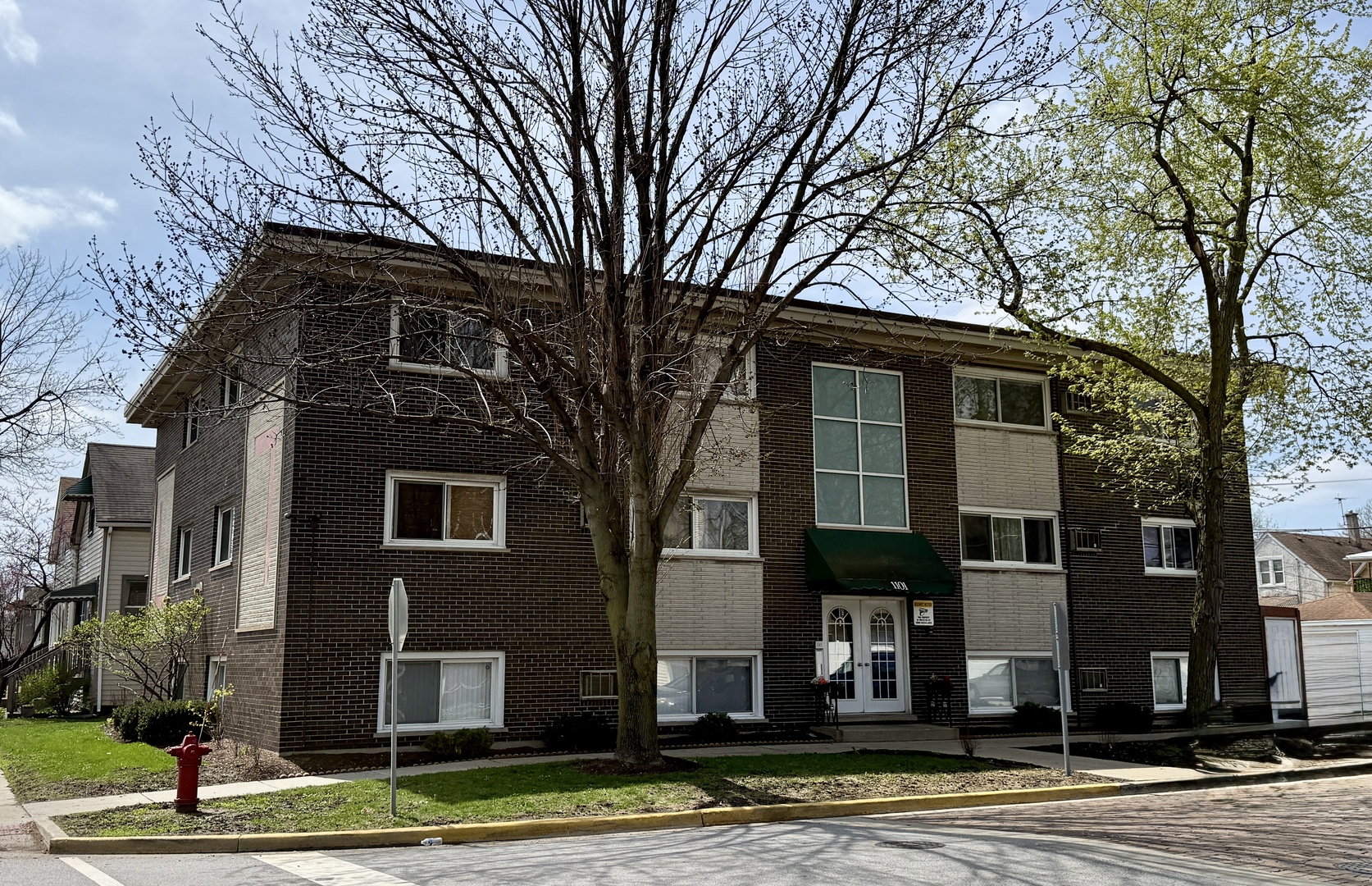 1101 Harlem Avenue #301, Forest Park, IL 60130