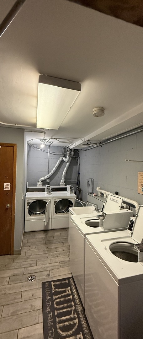 1101 Harlem Avenue #301, Forest Park, IL 60130