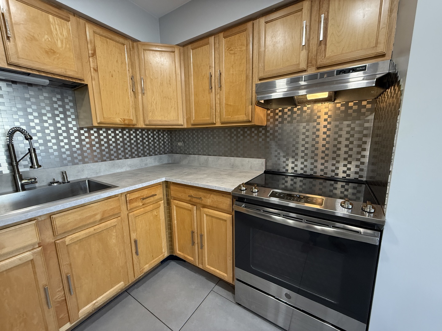 1101 Harlem Avenue #301, Forest Park, IL 60130