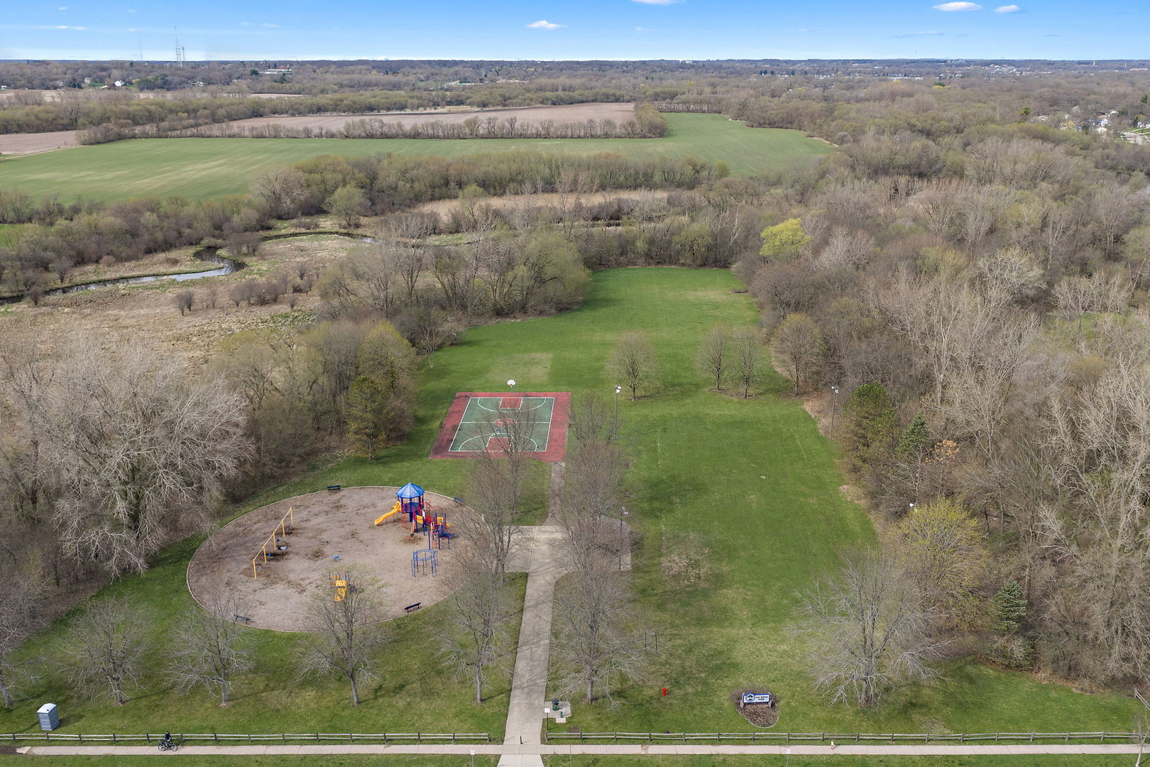 313 N Huntington Drive, McHenry, IL 60050