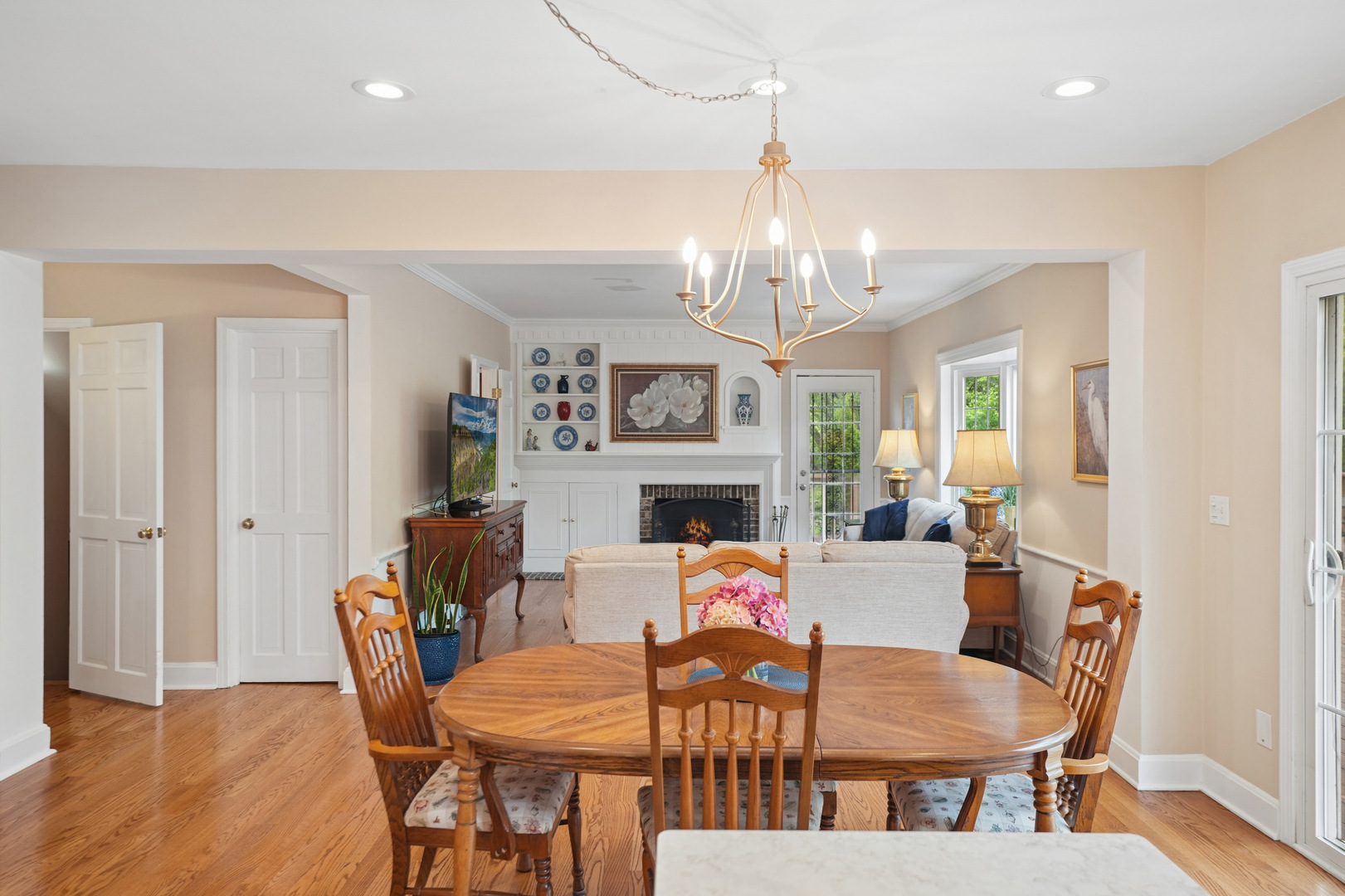 21063 N Middleton Drive, Kildeer, IL 60047