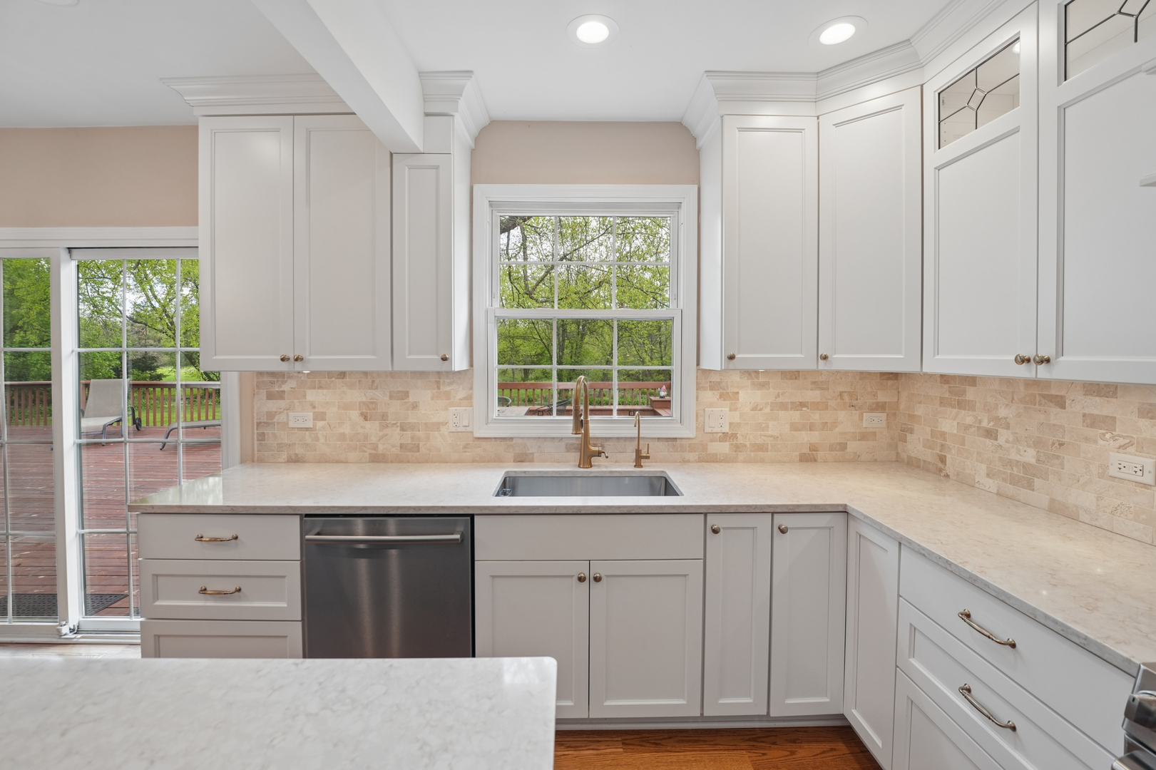 21063 N Middleton Drive, Kildeer, IL 60047