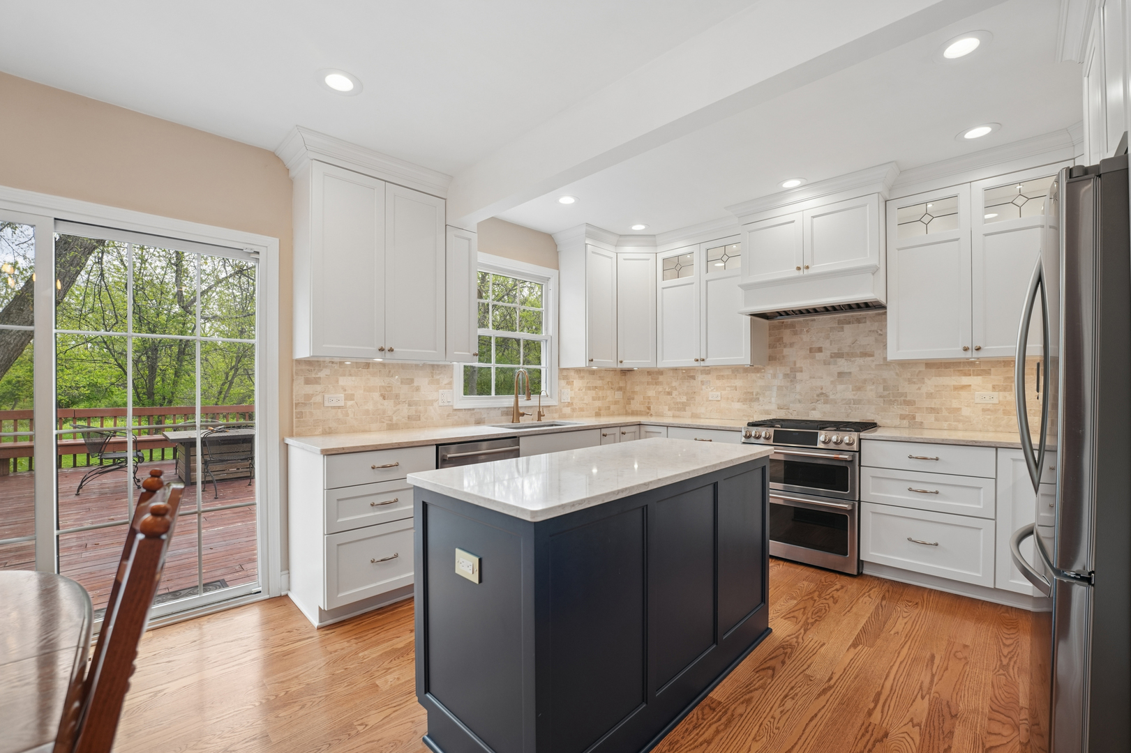 21063 N Middleton Drive, Kildeer, IL 60047