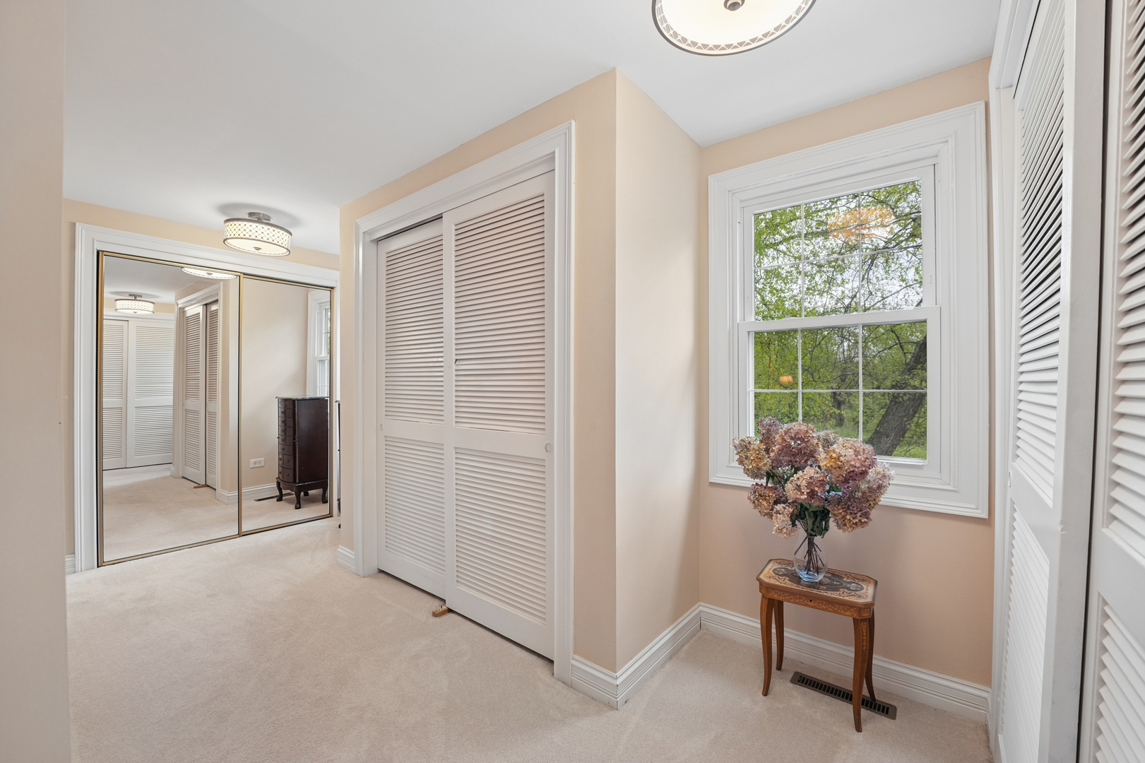 21063 N Middleton Drive, Kildeer, IL 60047