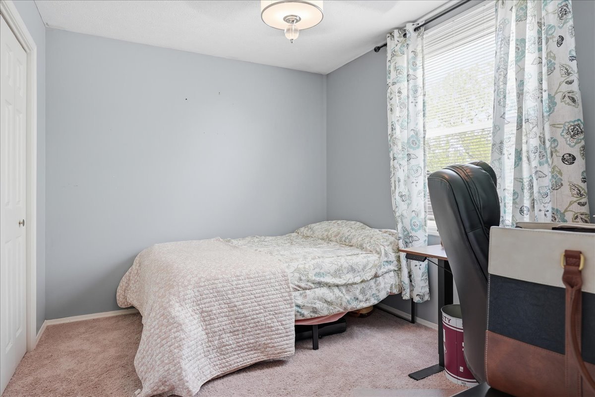 13 Rutherford Court, Bloomington, IL 61704