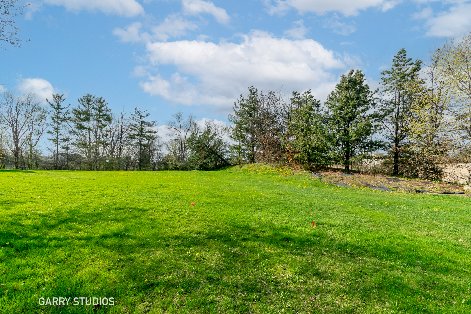 2 Osprey Court, Streamwood, IL 60107