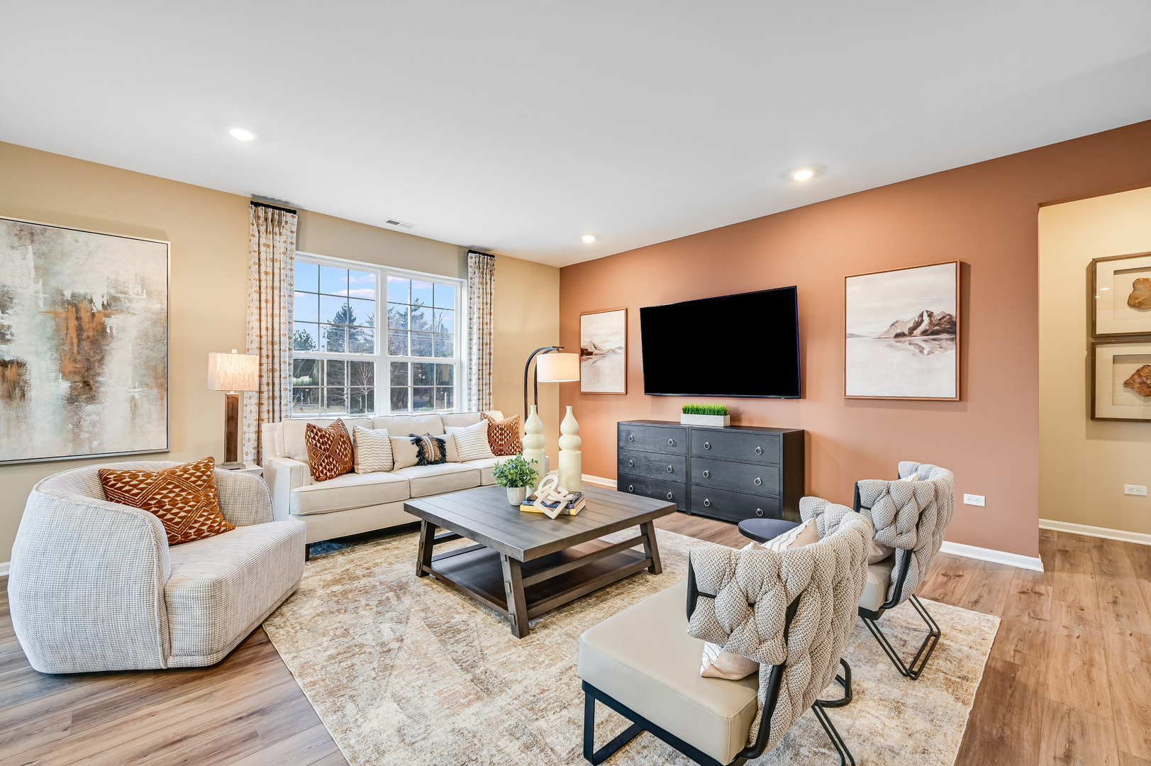 4019 Meadowridge Road, Woodstock, IL 60098