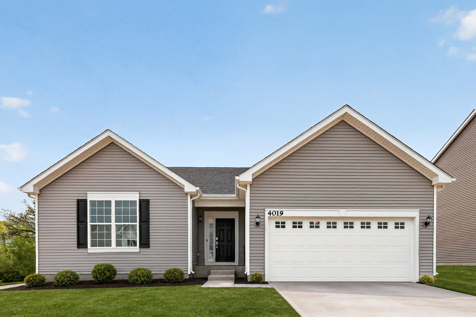 4019 Meadowridge Road, Woodstock, IL 60098