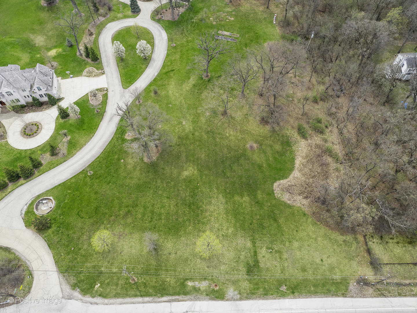 215 Oak Brook Road, Oak Brook, IL 60523