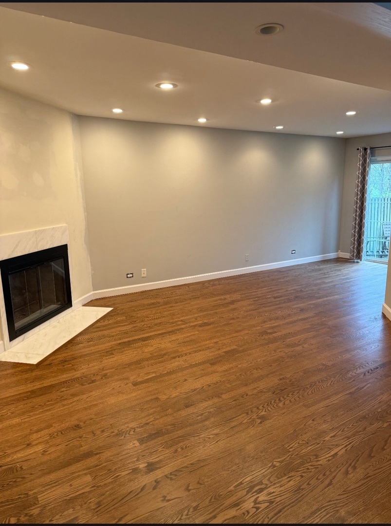 1203 Hobson Oaks Drive, Naperville, IL 60540