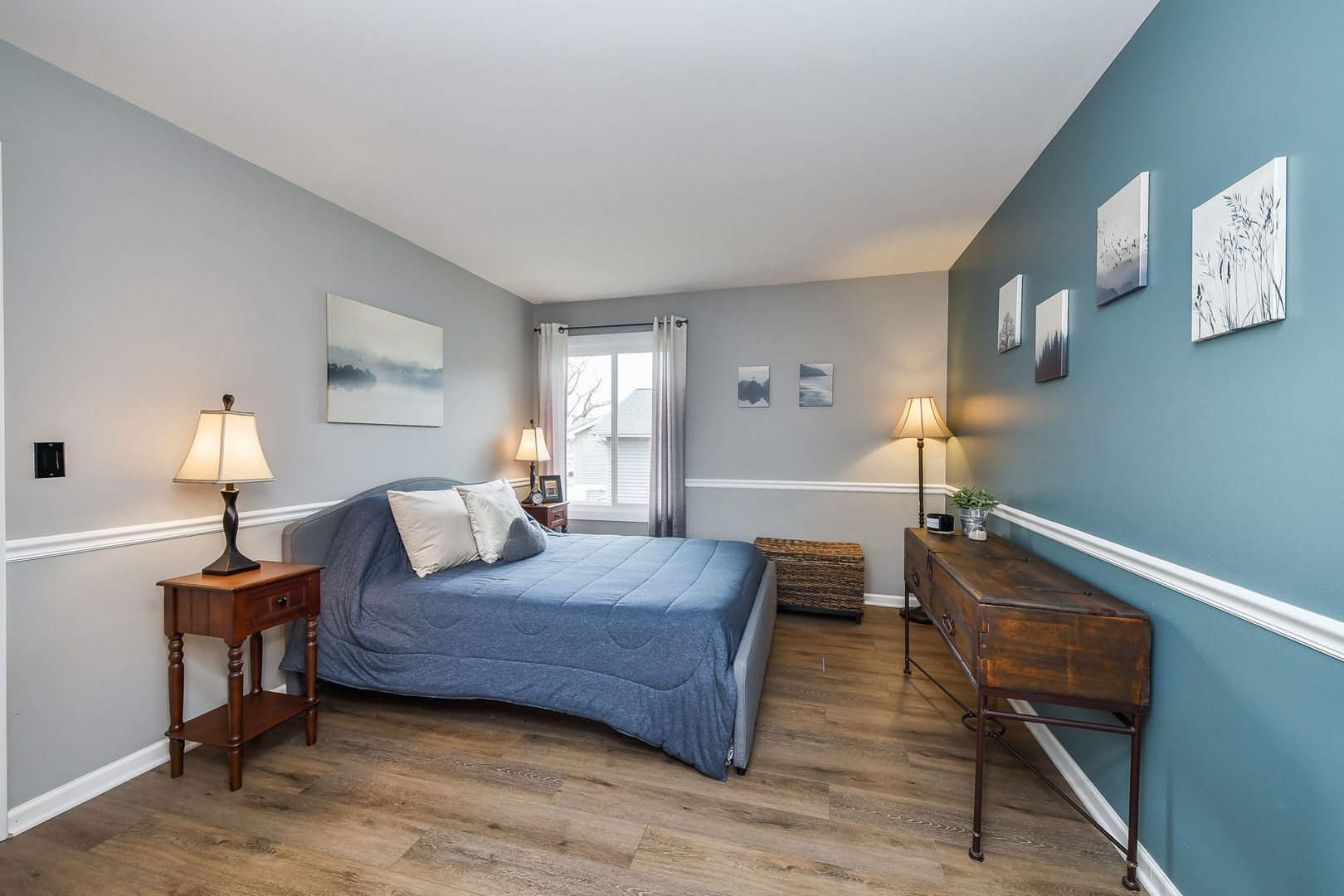 2458 Brunswick Circle #B, Woodridge, IL 60517