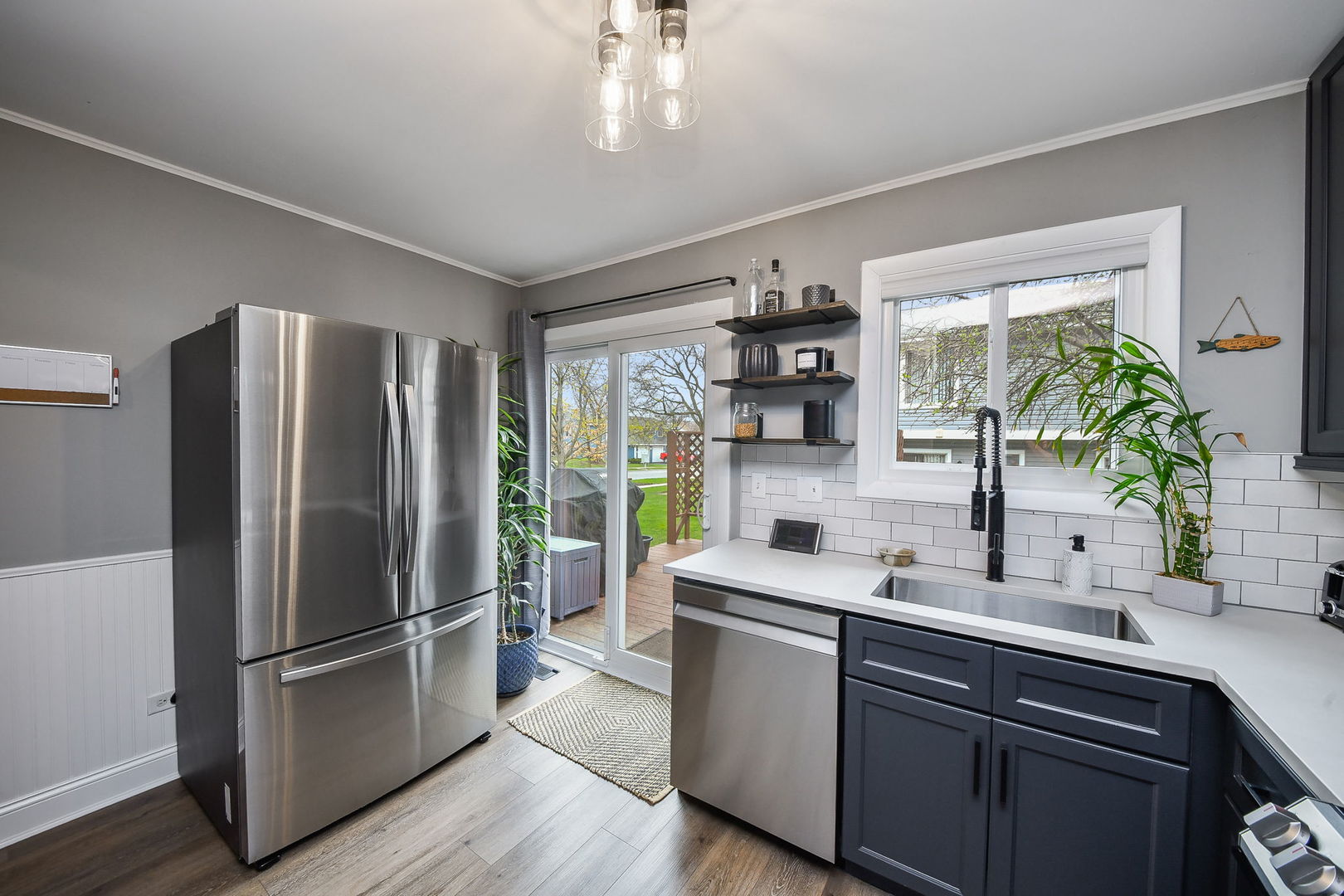 2458 Brunswick Circle #B, Woodridge, IL 60517