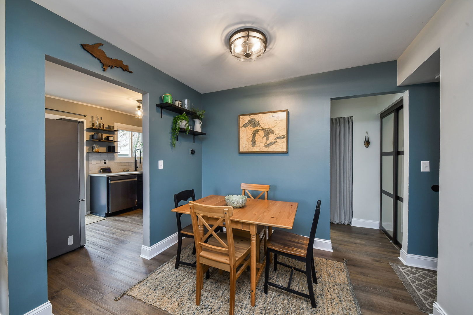 2458 Brunswick Circle #B, Woodridge, IL 60517