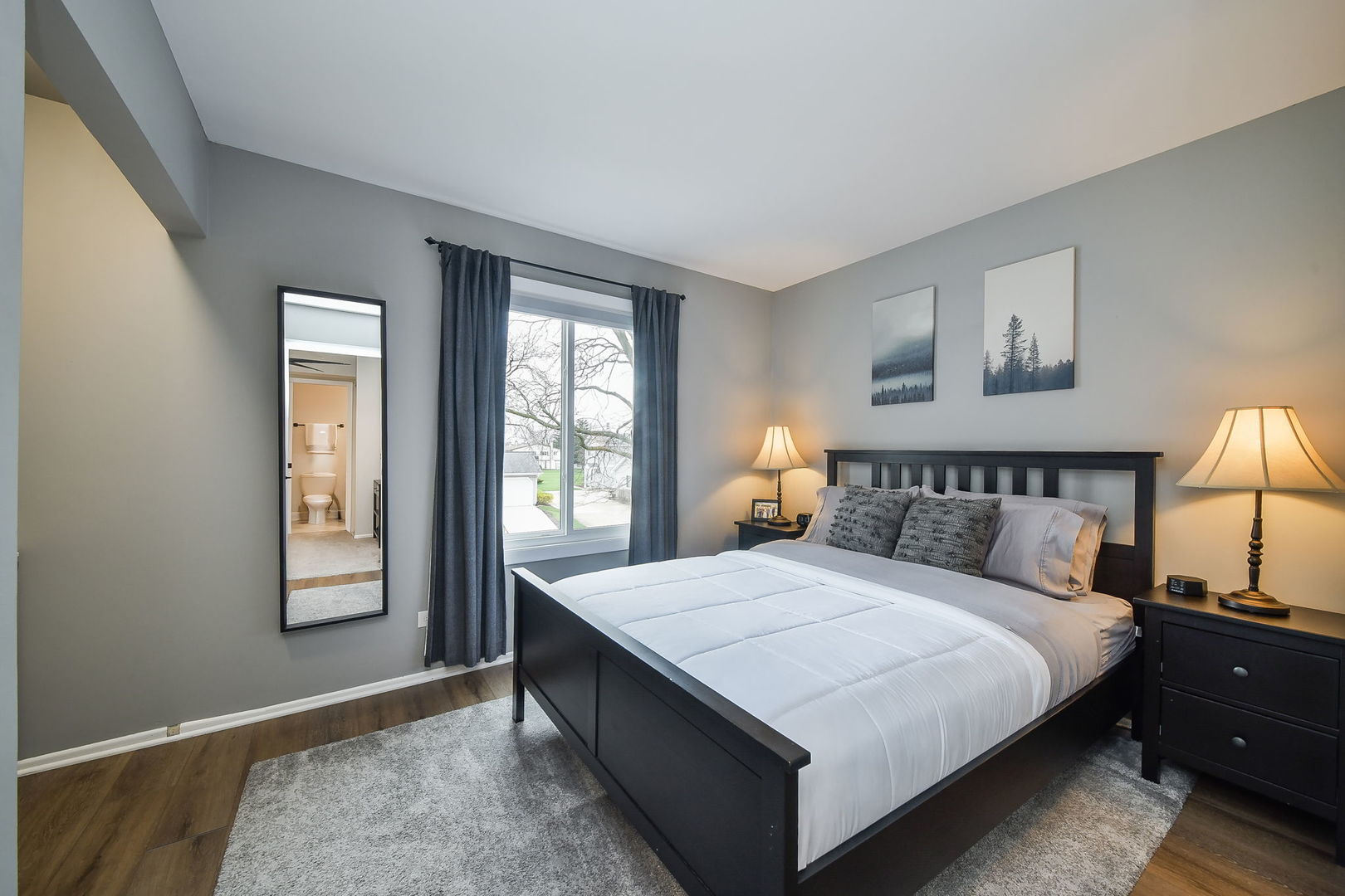 2458 Brunswick Circle #B, Woodridge, IL 60517