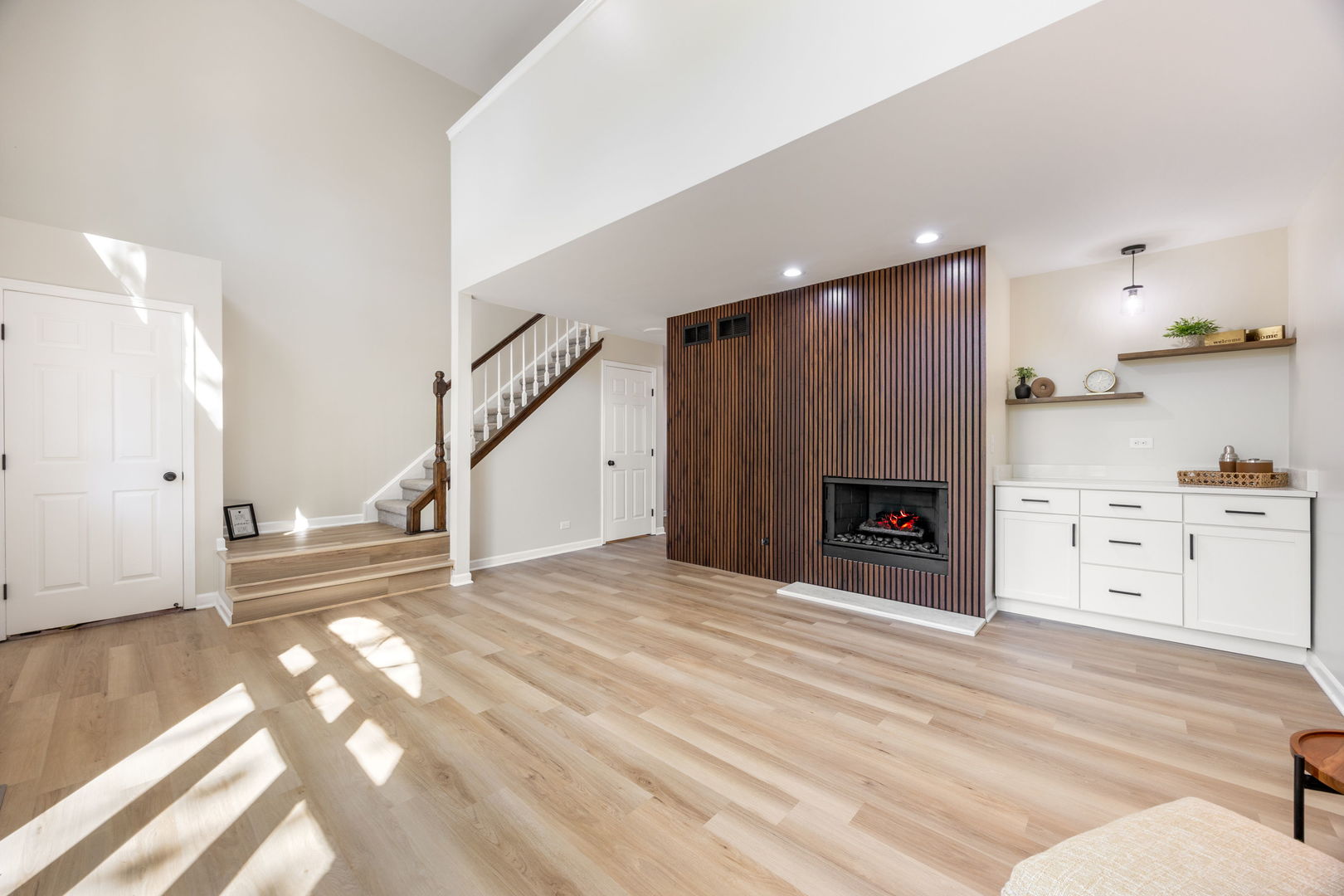 4916 Main Street #2, Lisle, IL 60532