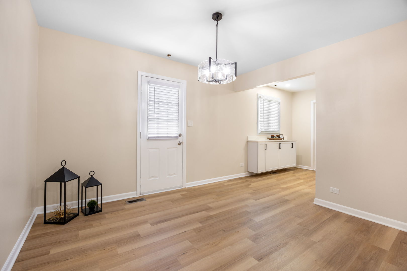 4916 Main Street #2, Lisle, IL 60532