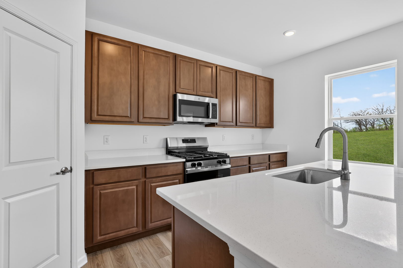 4011 Meadowridge Drive, Woodstock, IL 60098