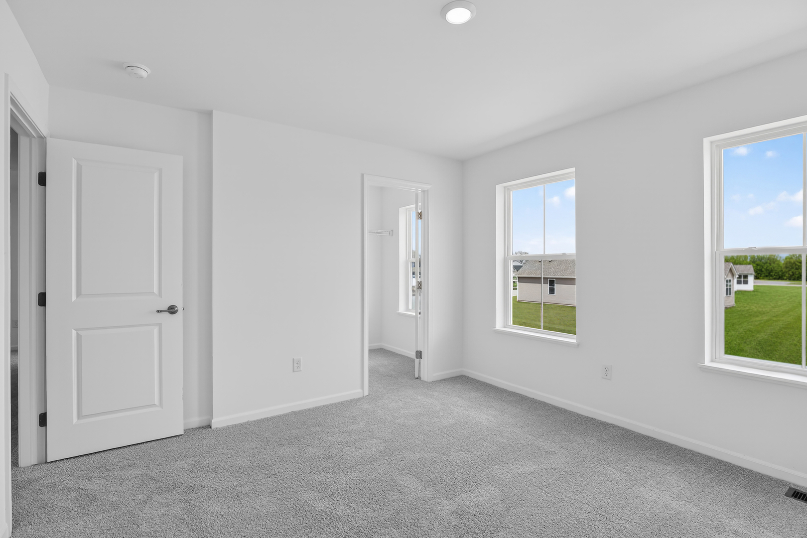 4011 Meadowridge Drive, Woodstock, IL 60098