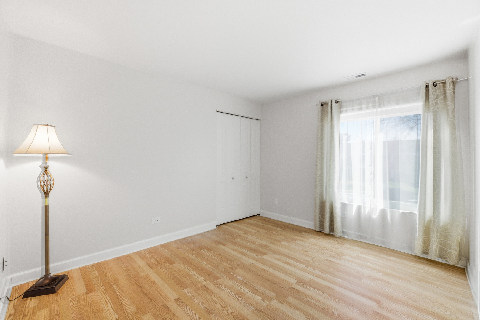 551 CUMBERLAND Trail #C, Roselle, IL 60172