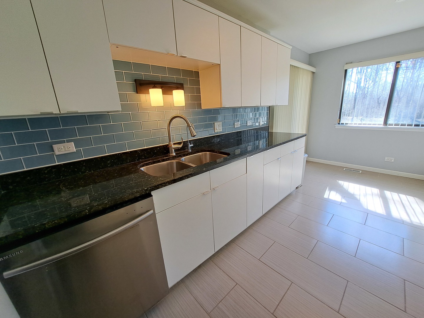 374 Southbury Court #A-1, Schaumburg, IL 60193