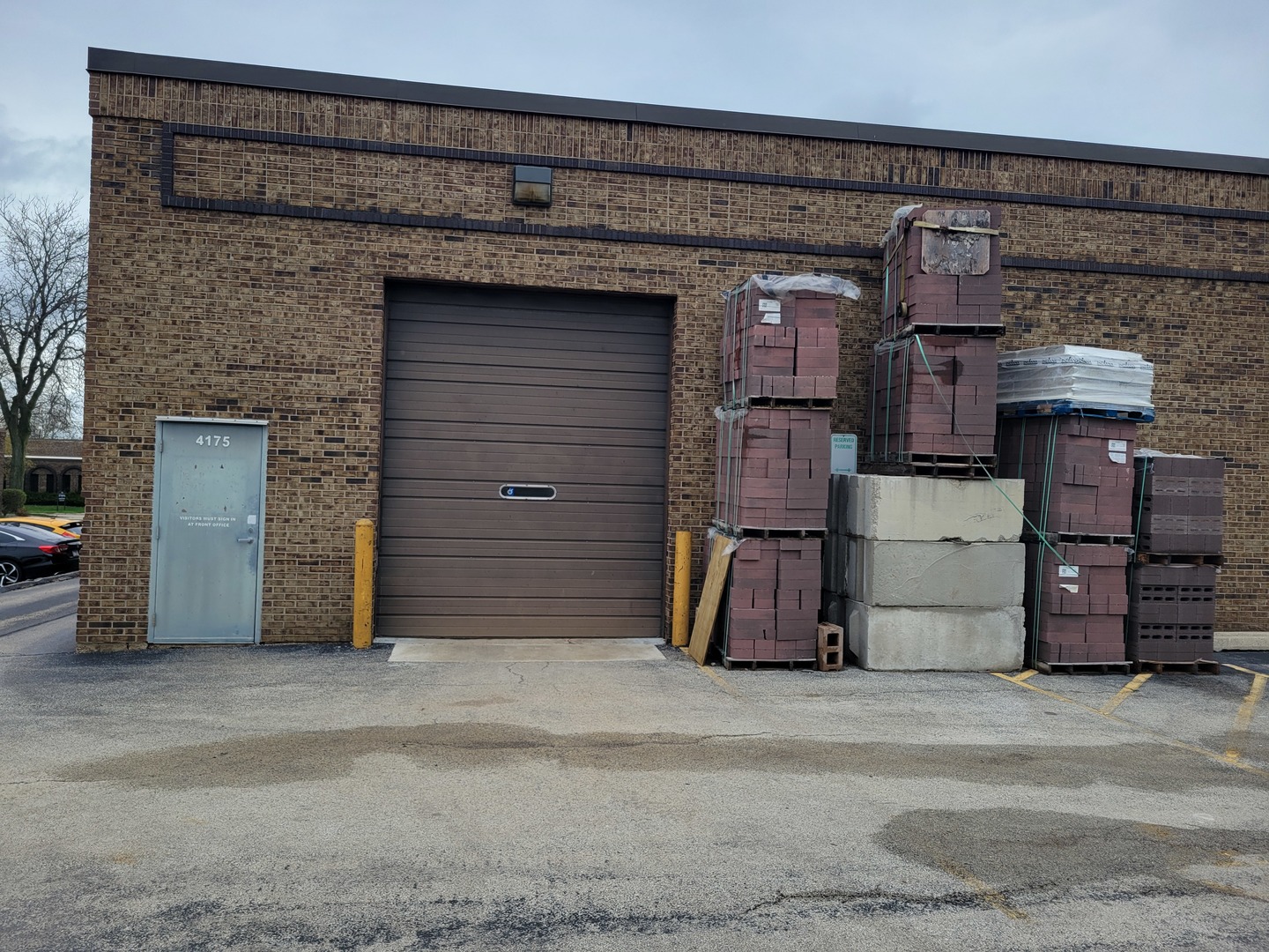 4175 Grove Avenue, Gurnee, IL 60031