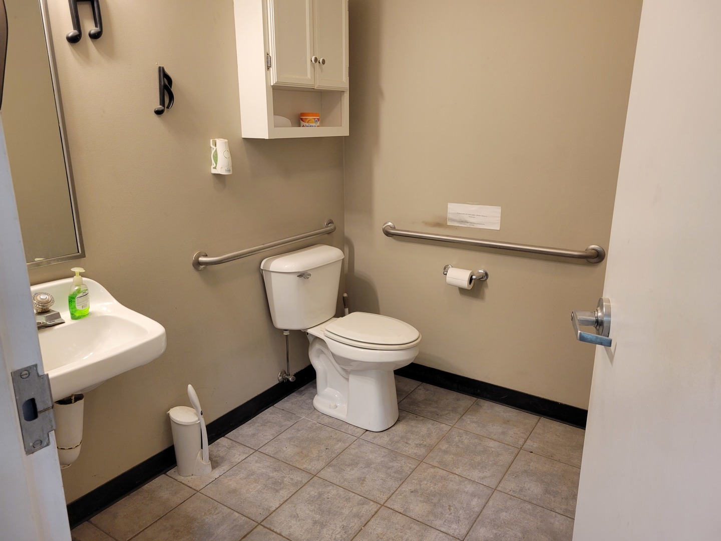 4175 Grove Avenue, Gurnee, IL 60031