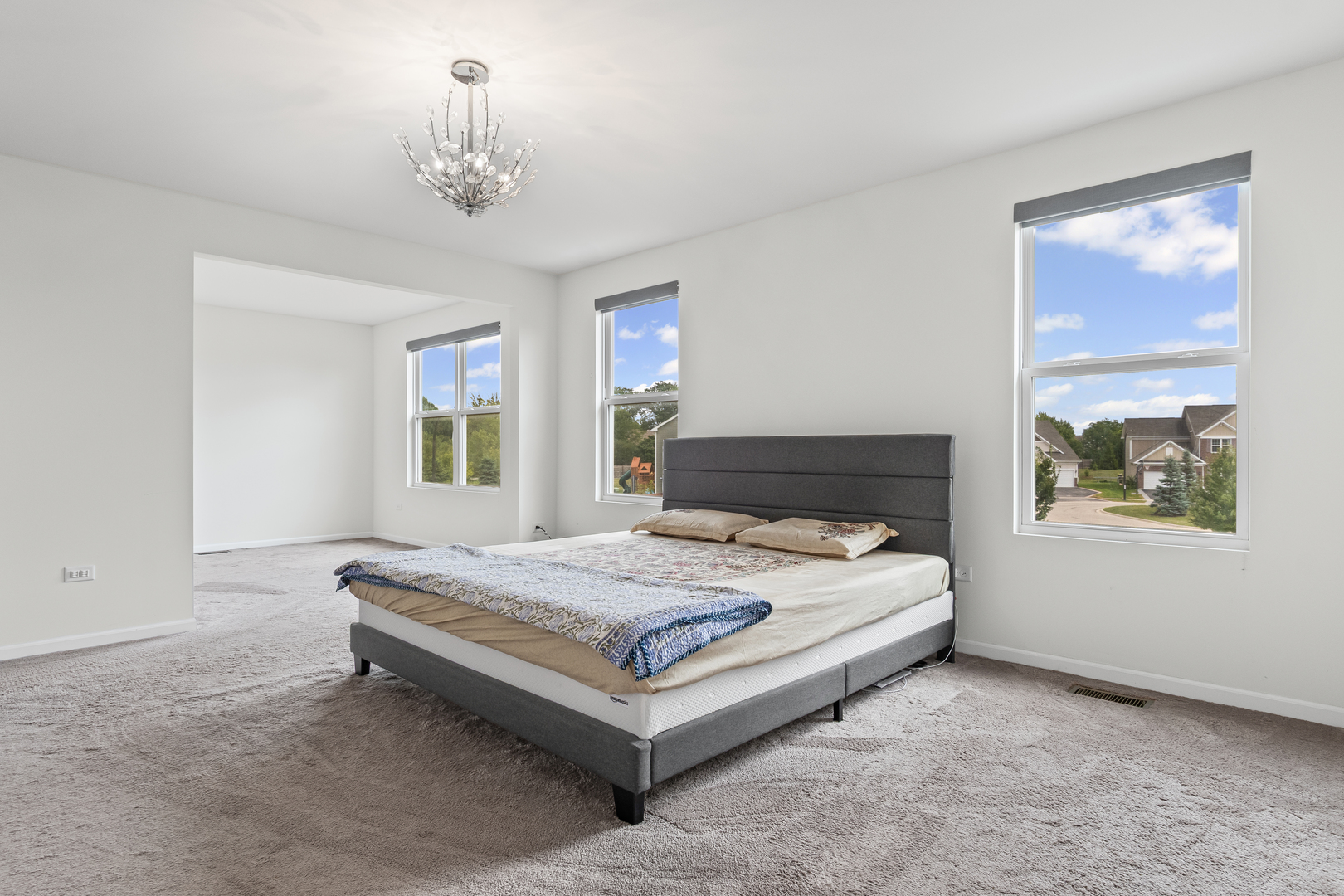 2404 Coastal Sage Court, Naperville, IL 60563