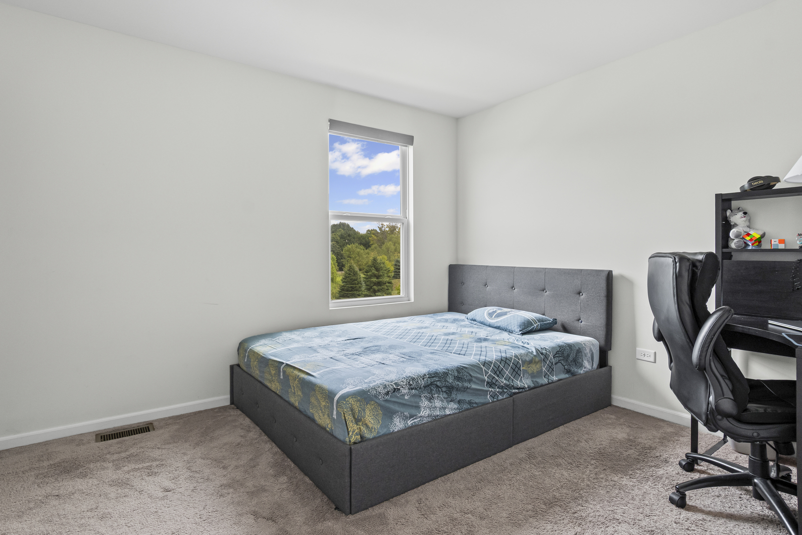 2404 Coastal Sage Court, Naperville, IL 60563