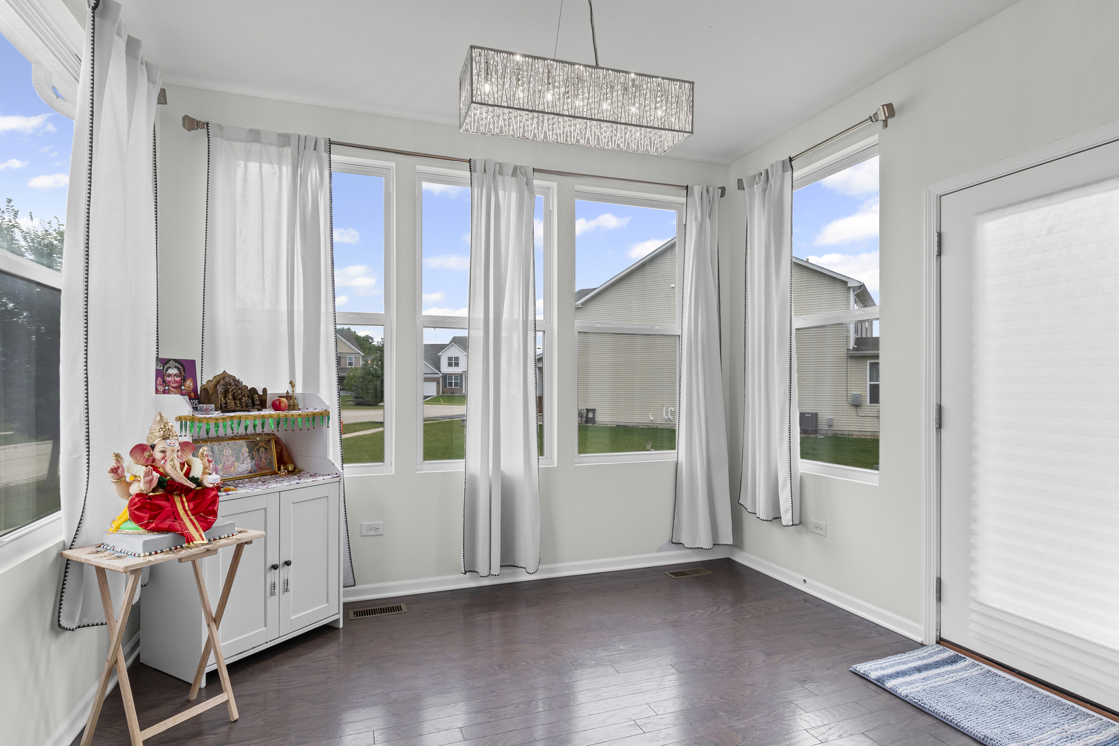 2404 Coastal Sage Court, Naperville, IL 60563