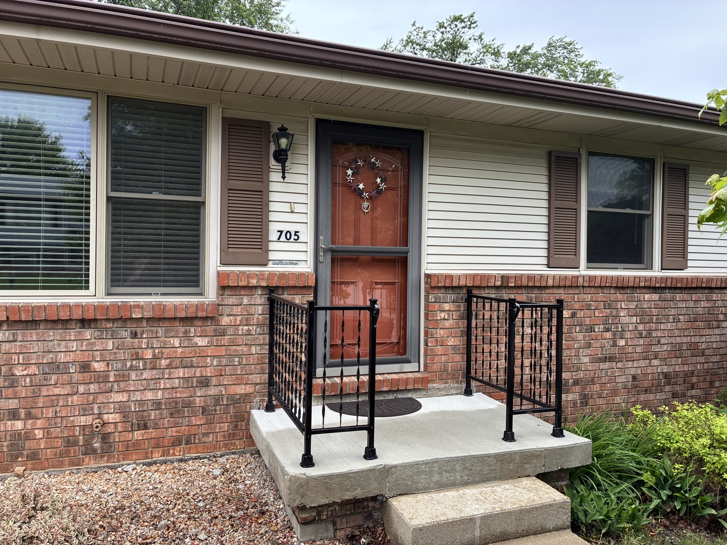 705 Lara Road, Normal, IL 61761