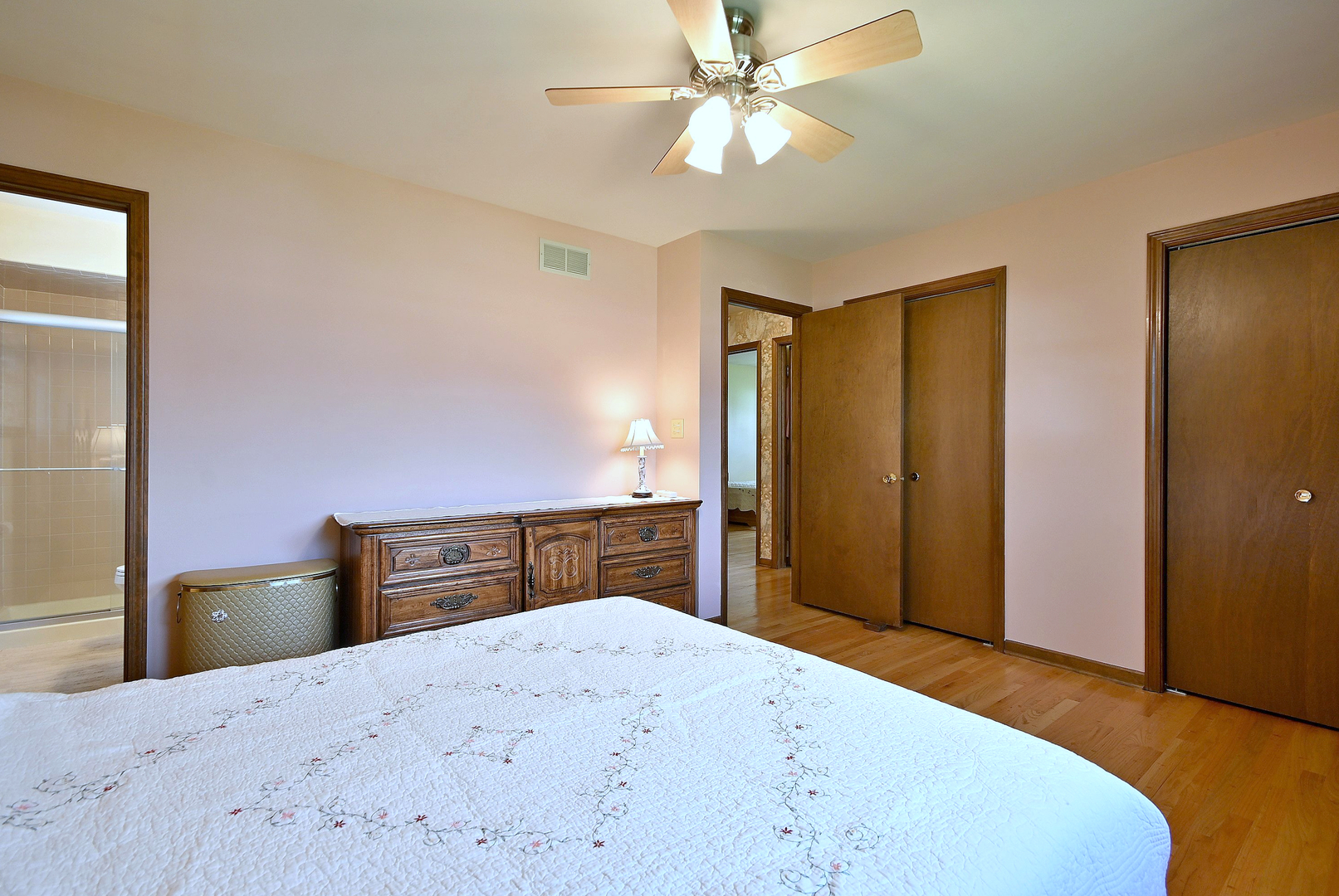 7221 Bayberry Lane, Darien, IL 60561