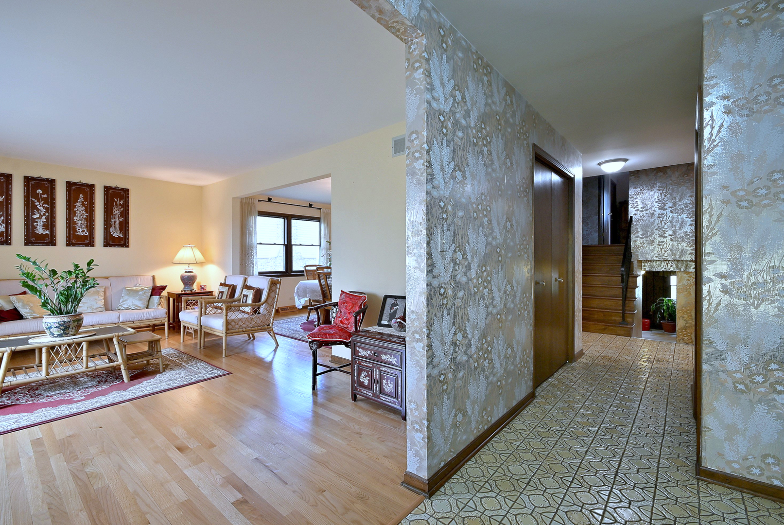 7221 Bayberry Lane, Darien, IL 60561